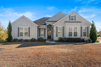 107 Floyd McNeal Dr, Hahira, GA 31632