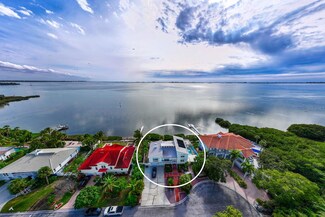4004 Bayside Dr, Bradenton, FL 34210