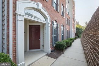 2376 Merseyside Dr, Woodbridge, VA 22191