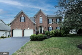 12 Jacobs Creek Dr, Hershey, PA 17033
