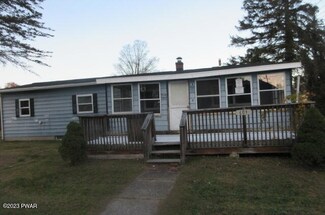 601 4th St, Matamoras, PA 18336