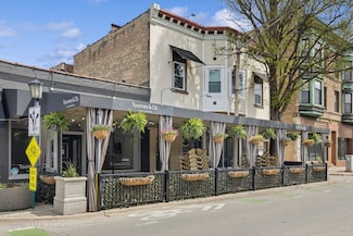 816 North Blvd Unit 2W, Oak Park, IL 60301