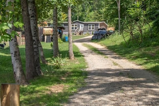 22720 Twin Oaks Rd, Abingdon, VA 24211