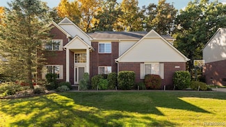 29923 Bradford Dr Unit 7, New Hudson, MI 48165