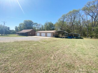 1319 W Hulbert Landing Rd, Hulbert, OK 74441