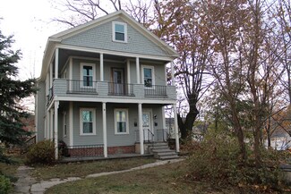 22 Oliver St, Worcester, MA 01603