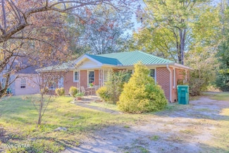 205 Bolivar Hwy, Jackson, TN 38301