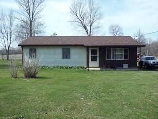 2809 Jefferson St, Rock Creek, OH 44084