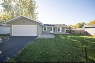 25 Bonds Dr, Bourbonnais, IL 60914