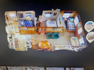 12 5th Ln, Seaside Park, NJ 08752