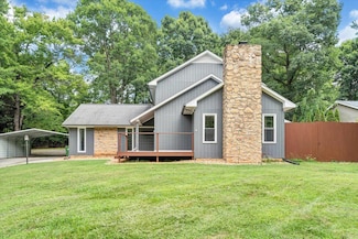 422 Willow Creek Rd, Rocky Mount, VA 24151