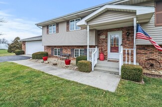 12985 Rhode St, Cedar Lake, IN 46303