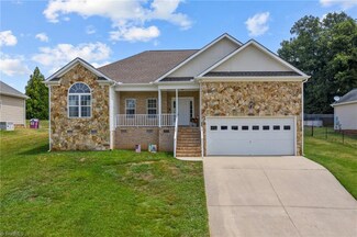 1128 Castle Dr, Graham, NC 27253