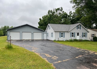 215530 N Shore Dr, Hatley, WI 54440