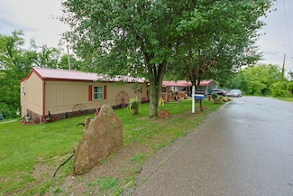 2858 Ford Hampton Rd, Winchester, KY 40391