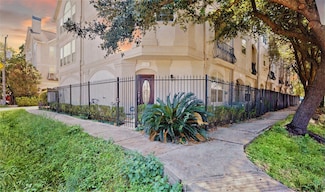 328 Malone St, Houston, TX 77007