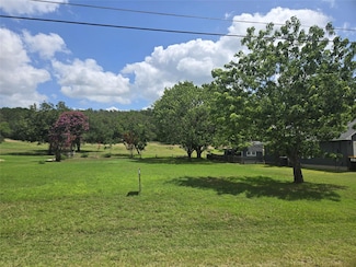 184 Kahana Ln, Bastrop, TX 78602