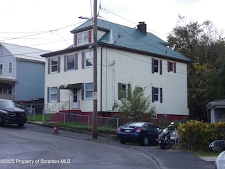 620 Sanderson Ave Unit 2nd FL, Olyphant, PA 18447