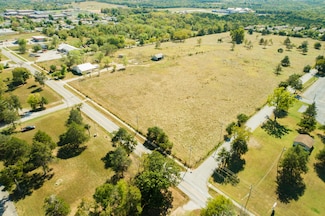 1490 State Highway Bb, Hollister, MO 65672