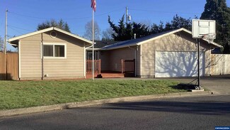 3887 Shannon St, Eugene, OR 97404