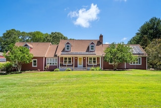 143 Hattertown Rd, Newtown, CT 06470