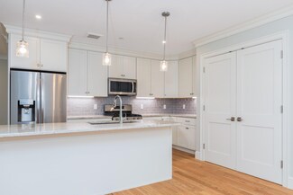 24 Willey Creek Rd Unit B 205, Exeter, NH 03833