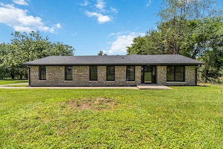 499 Hill Rd, Paris, KY 40361
