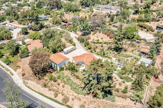 75 Vista Lago Dr, Simi Valley, CA 93065