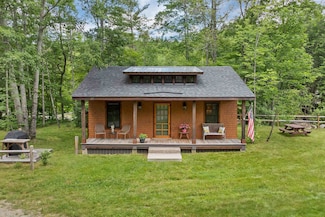 527 Sawyer Hwy, Warren, NH 03279