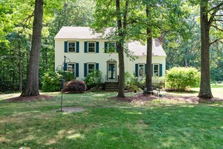 31 Gervaise Dr, Derry, NH 03038