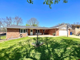 208 Louann Dr, Mountain Home, AR 72653