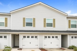 528 Eiseman Way, Jacksonville, FL 32216