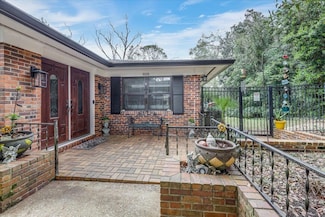 818 Watt Dr, Tallahassee, FL 32303