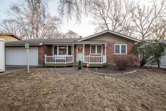 5325 N Virginia Ave, Kansas City, MO 64118