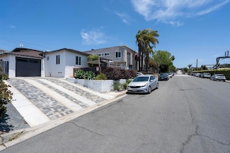 5520 Riley St, San Diego, CA 92110