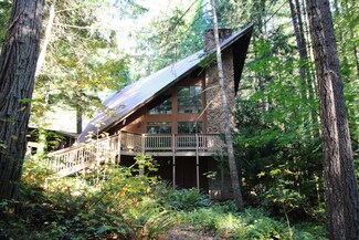 1968 Starveout Creek Rd, Azalea, OR 97410