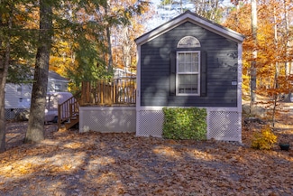 261 Point Sebago Rd Unit 373, Casco, ME 04015