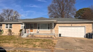 2309 Garrs Ln, Louisville, KY 40216