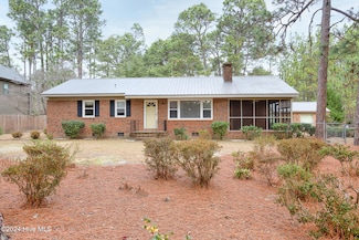 272 Thorne Rd, Pinehurst, NC 28374