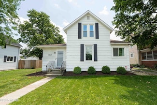 327 S Jackson St, Bluffton, OH 45817