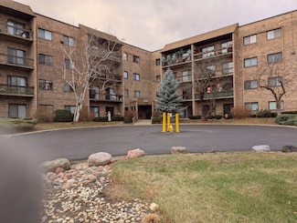 1400 N Elmhurst Rd Unit 310, Mount Prospect, IL 60056
