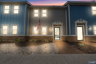 2028 English Dr SW Unit 3, Huntsville, AL 35803