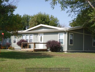 803 B St, Hampton, NE 68843