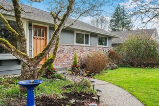 19122 108th Ave NE, Bothell, WA 98011