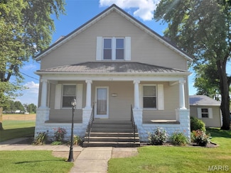 172 W Saint Louis St, Hoyleton, IL 62803