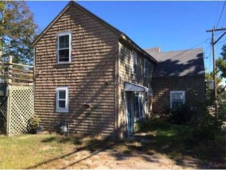 3 Cedar St, Wareham, MA 02571