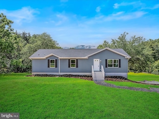 17 Apple Orchard Trail, Berkeley Springs, WV 25411