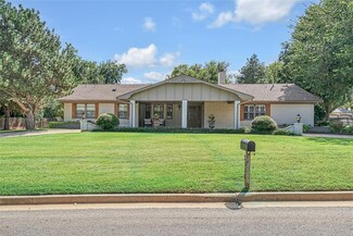 2508 Quail Run St, Clinton, OK 73601