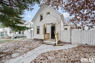 1715 N Fillmore St, Davenport, IA 52804