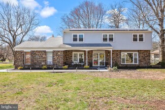 2 W Elizabeth Ln, Richboro, PA 18954